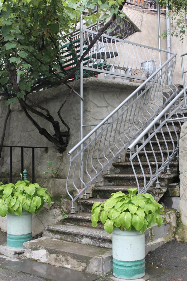 Hotel Mariko Borjomi Esterno foto